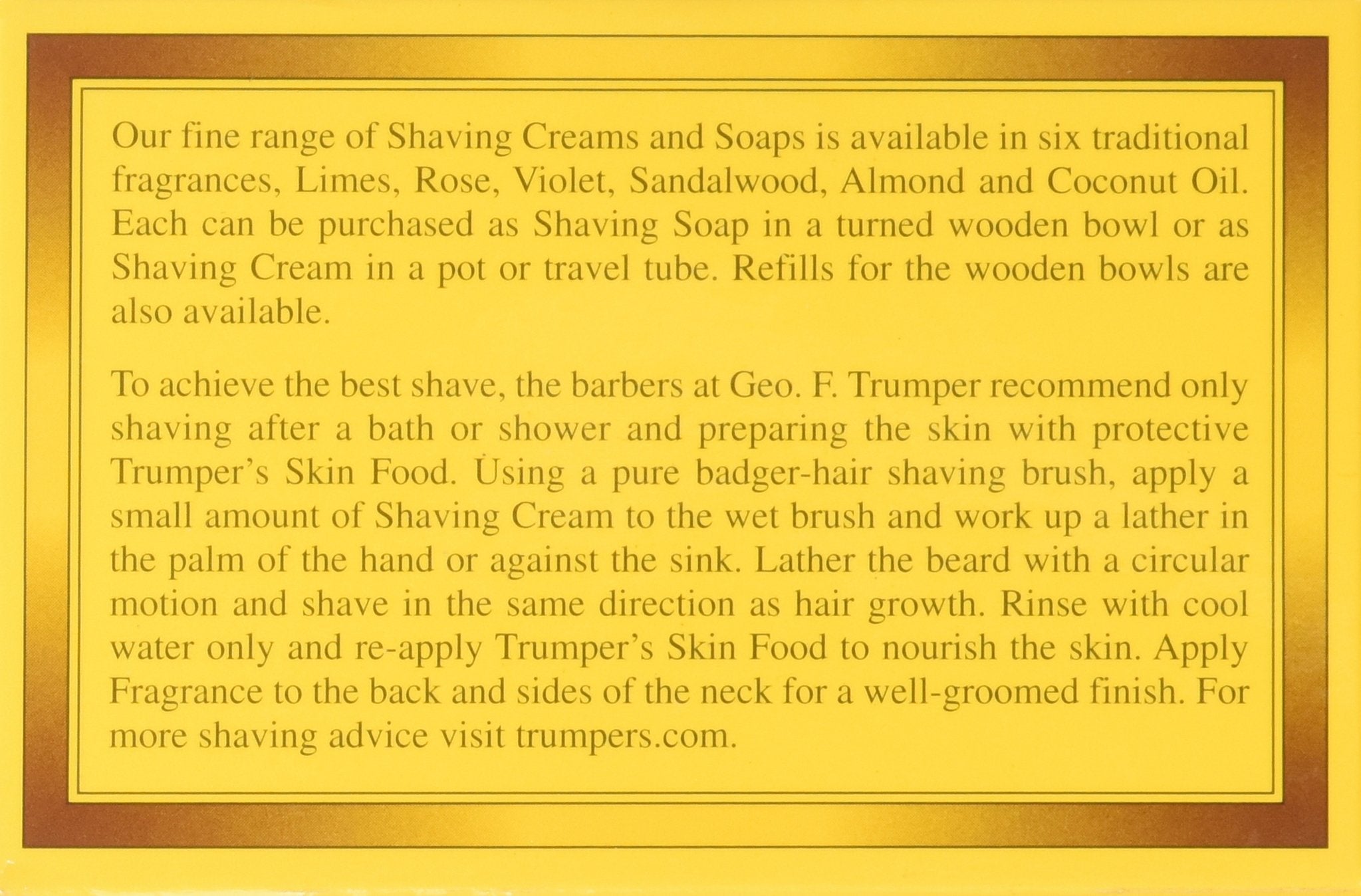 Geo F. Trumper crema de afeitar sándalo, textura cremosa ideal para una aplicación suave.