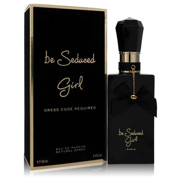 Geparlys Be Seduced Girl, fragancia en botella, perfecta para uso diario y ocasiones especiales.