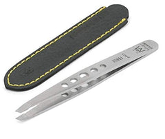 Estuche de cuero incluido para pinzas Germanikure y transporte seguro