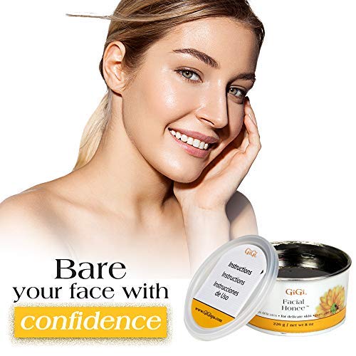 Aplicación suave de GIGI Facial Honee Wax en el rostro para depilación cómoda.