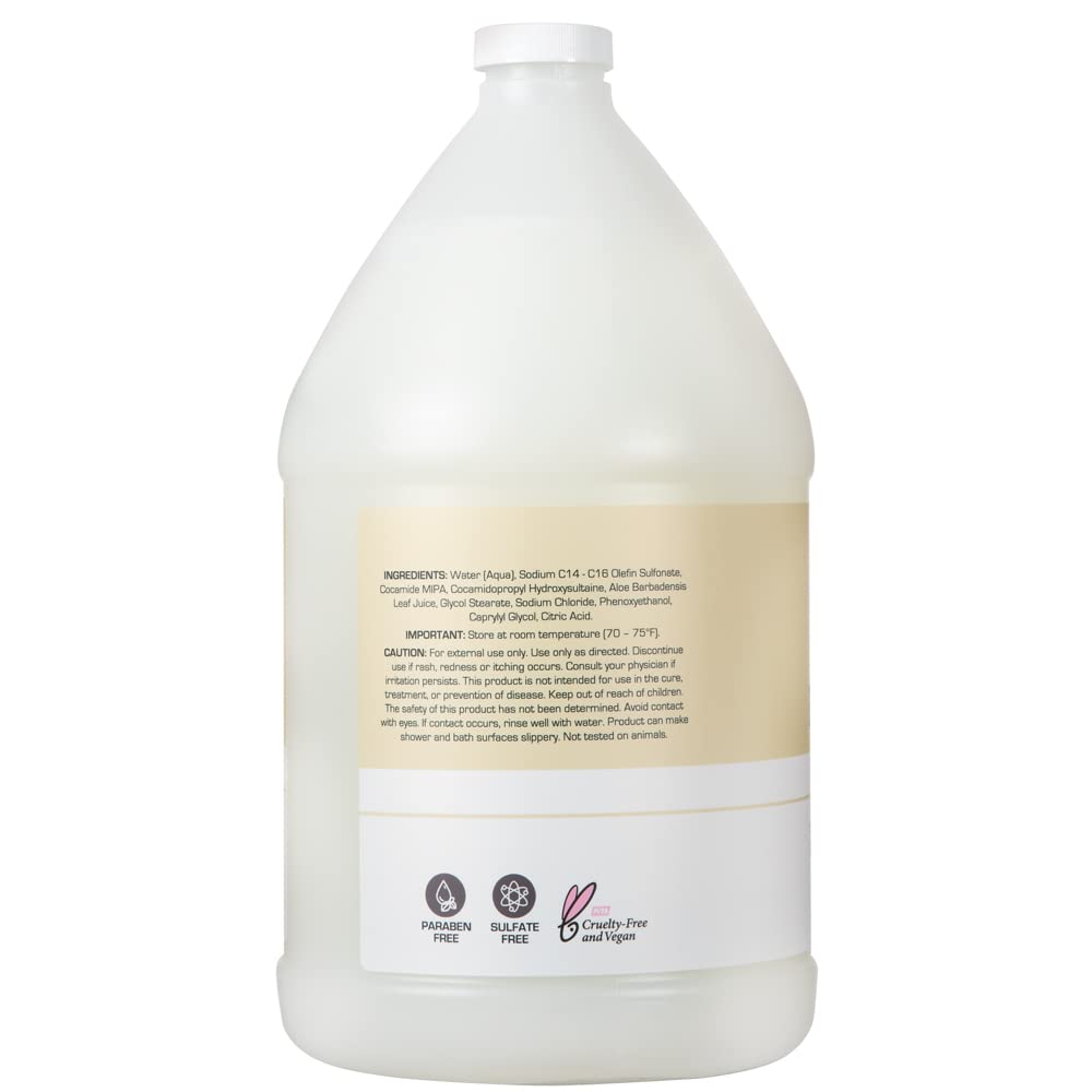 Textura cremosa del gel corporal con espuma suave