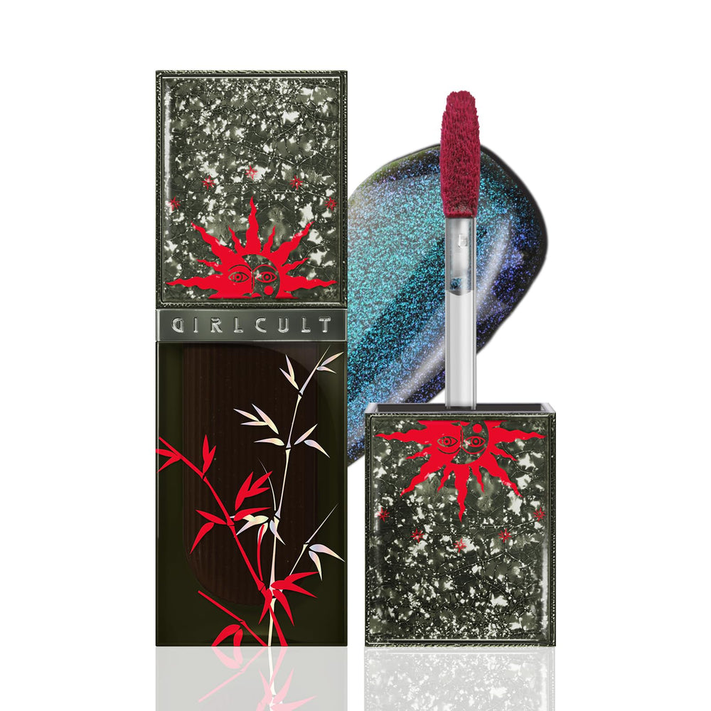 GIRLCULT brillo labial, acabado intenso para un look audaz.