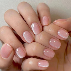 GLAMERMAID uñas postizas extra cortas con nude rosa y efecto ojos de gato para un look elegante.