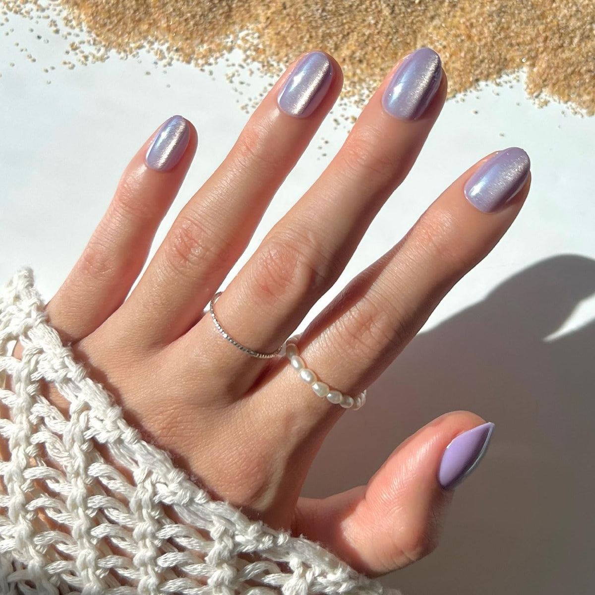 Glamnetic cola de sirena: uñas postizas con acabado aterciopelado morado para verano