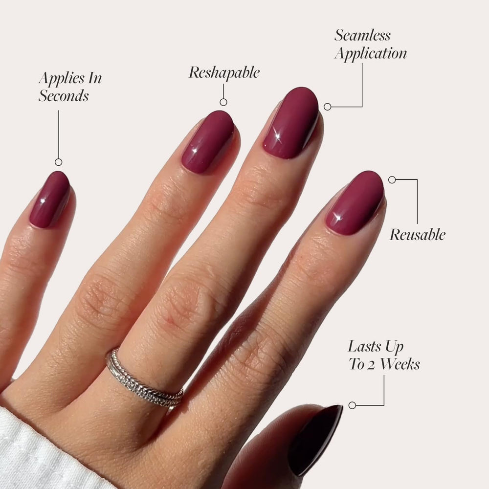 Pegamento para uñas Glamnetic con aplicación segura y duradera.