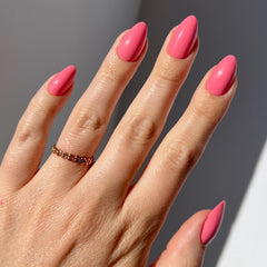 Glamnetic set de uñas Flamingo Rosa, acabado duradero y fácil de aplicar.