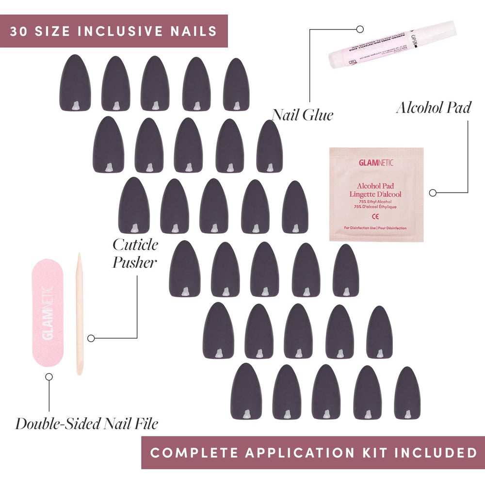 Set de Glamnetic con 30 uñas en 15 tallas y estuche.