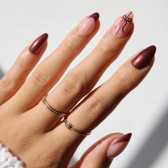 Glamnetic Uñas postizas Ella es un regalo, conjunto completo para estilo de salón.