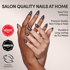 Glamnetic uñas postizas gris humo opaco con ajuste en almendra corto.