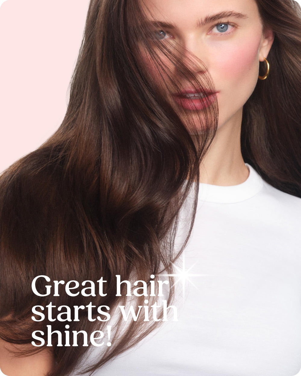 Glaze Supergloss, acabado brillo intenso, realza el look diario.