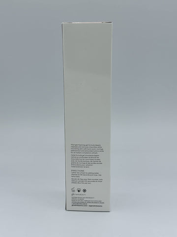 Glo Skin Beauty Hydra-Bright AHA Cleanser: botella-espuma lista para limpieza diaria
