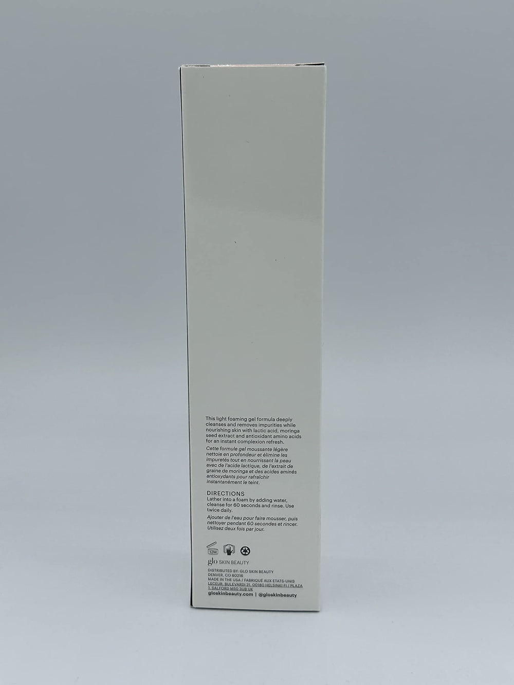 Glo Skin Beauty Hydra-Bright AHA Cleanser: botella-espuma lista para limpieza diaria