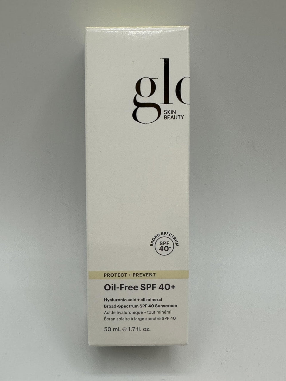 Glo Skin Beauty, fórmula no comedogénica para poros sin congestión.