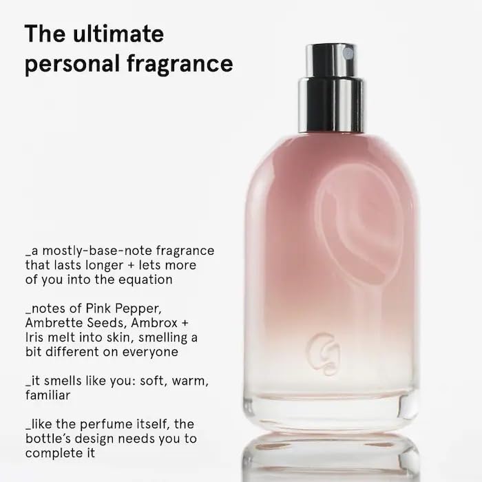 Detalle de la huella en la botella Glossier You para aroma personal