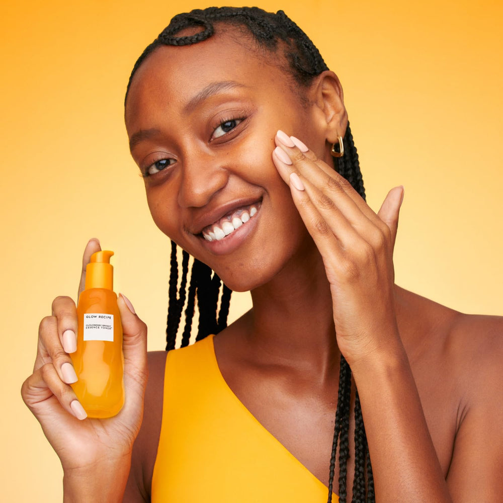 Glow Recipe Toner con 5% de glicerina para hidratación suave.