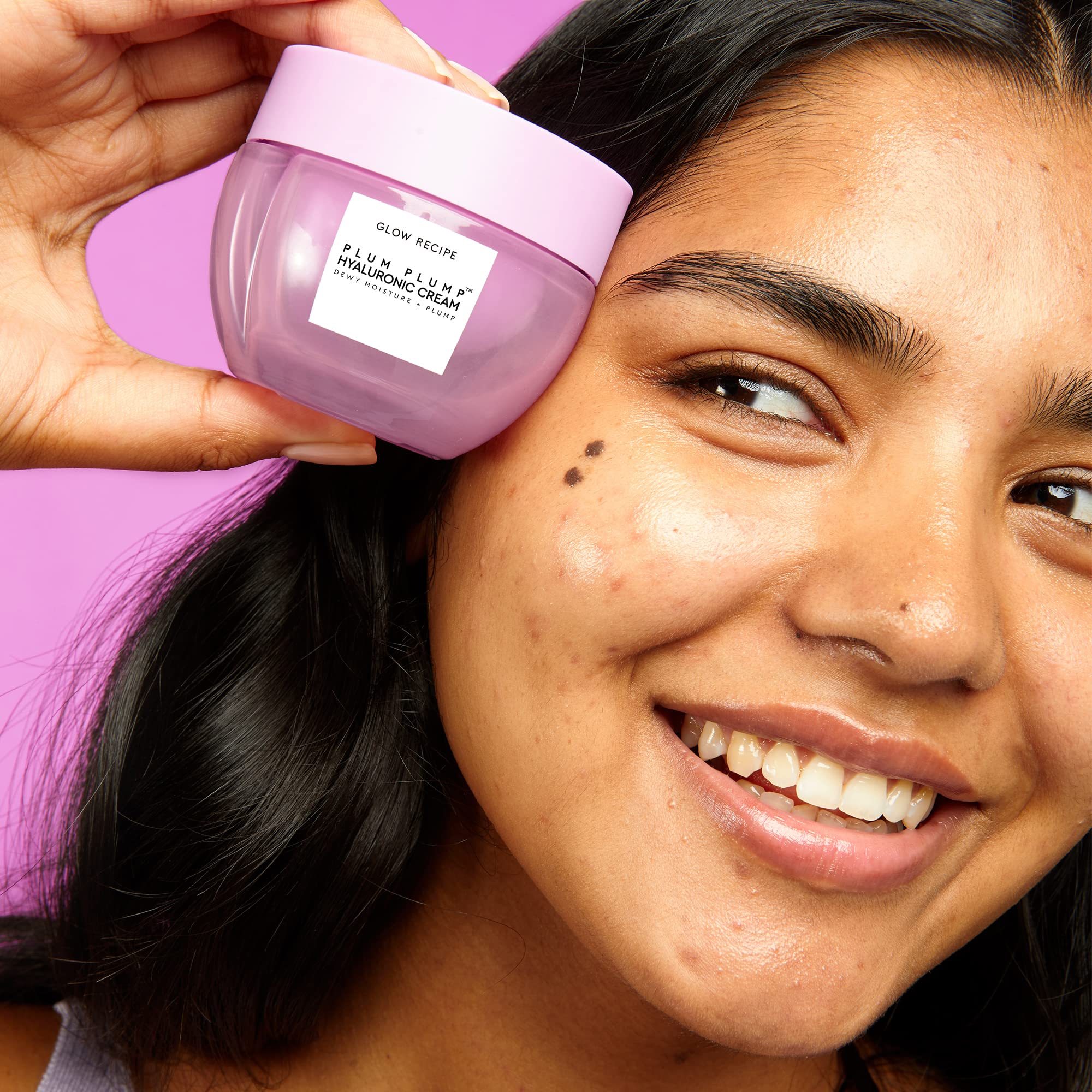 Glow Recipe Plum Plump hidratacion-doble, crema suave para piel normal.