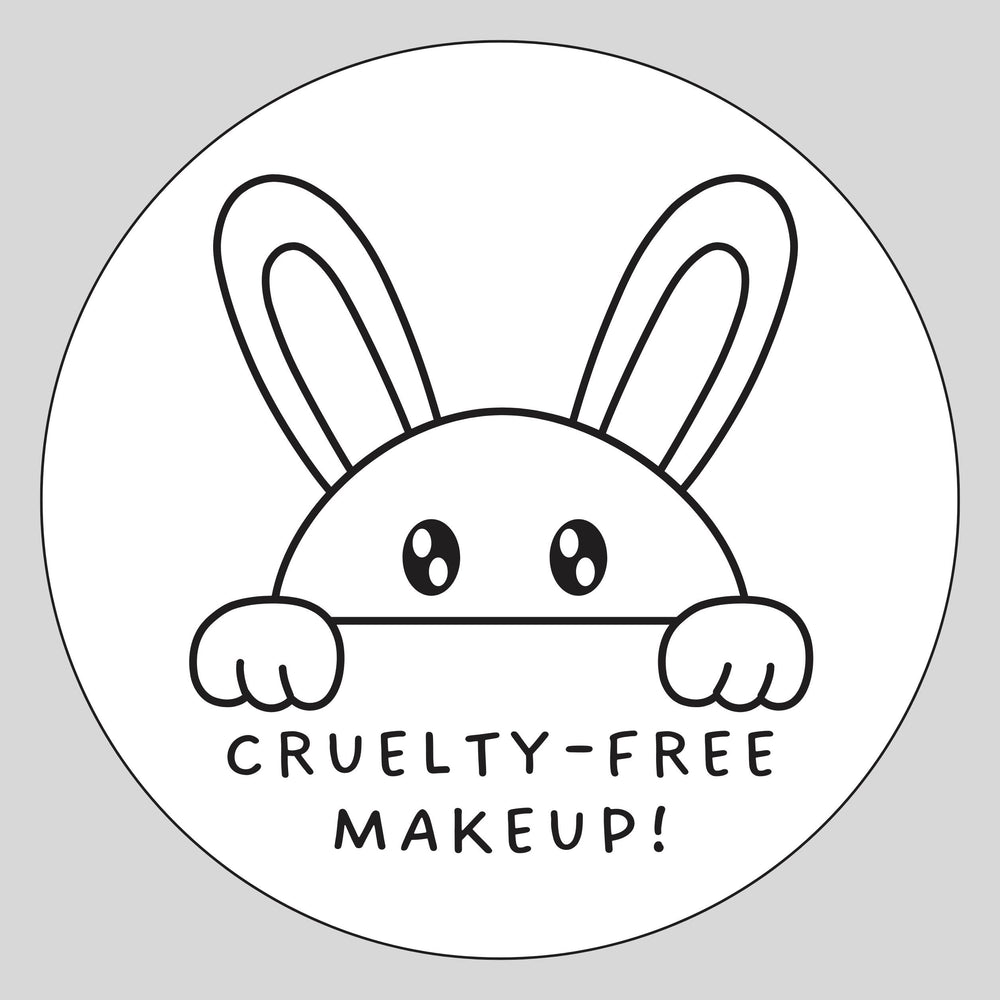 Aplicación suave con cepillo húmedo o seco para Cake Eyeliner de Graftobian.