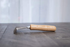 Mango de madera ergonómico de GranNaturals, cómodo para sesiones largas de limpieza