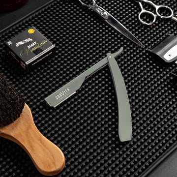 GRAVITY RAZORS kit incluye 10 cuchillas Derby Premium para varias sesiones