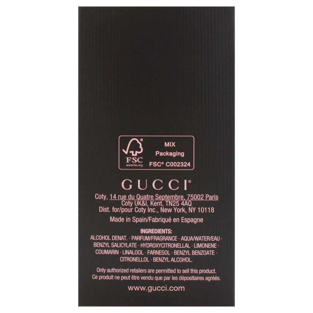 Gucci Flora Gorgeous Gardenia: detalle de la mano mostrando su elegancia.