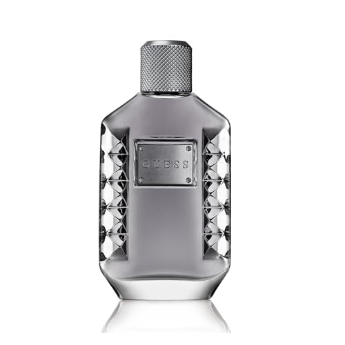 GUESS Dare: primer plano de la botella para presencia duradera.