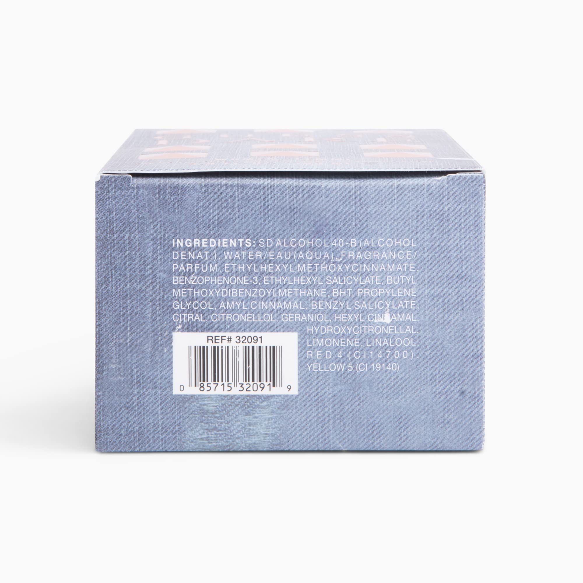 GUESS Dare: mano sosteniendo ofrece acceso cómodo para aplicación discreta.