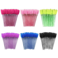 Cepillos descartables GUMIKE para pestañas, acabado suave y seguro para extensiones.