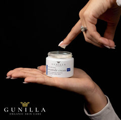Gunilla Of Sweden aplicación rostro-cuello, cuidado suave mañana y noche