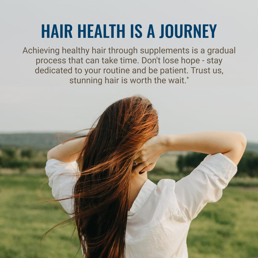 Hair La Vie Revitalizing Blend tomando cápsula para rutina diaria