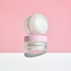 Hanskin Hyaluron Moisture Cream, acabado piel de vidrio en el rostro