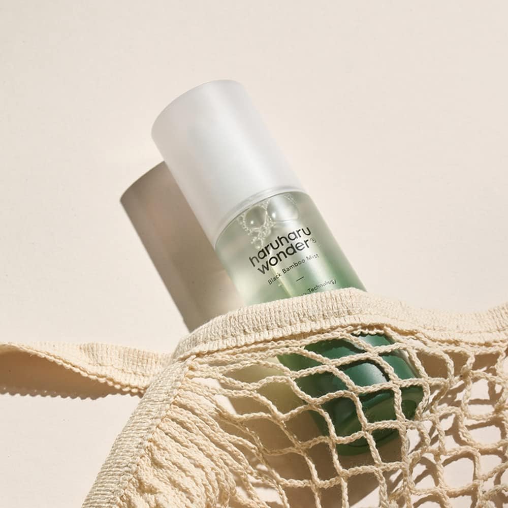 HARUHARU Wonder Black Bamboo Mist: aplicación facial suave para uso diario