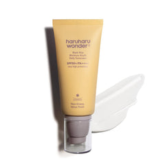HARUHARU Wonder Black Rice Sunscreen con empaque sin aire protege la fórmula y mantiene la frescura.