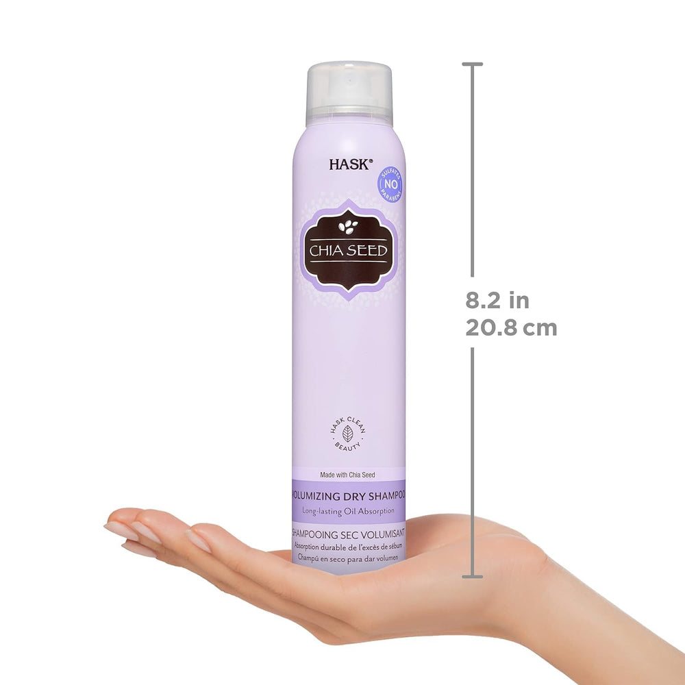 Aplicación del champú seco para refrescar cabello entre lavados