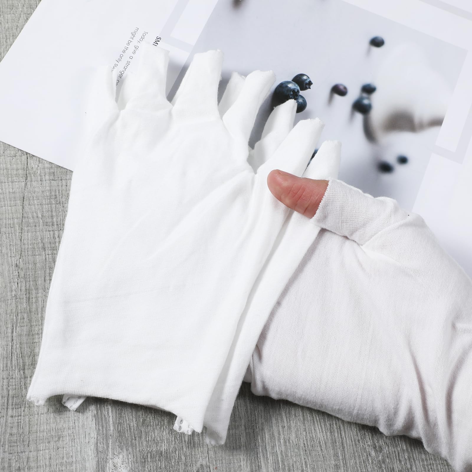 Guantes Heclia para pantalla táctil, permite usar dispositivos sin quitarse los guantes.