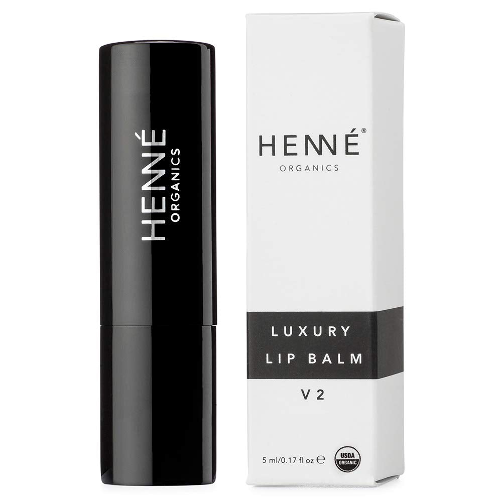 Ingredientes naturales de Henne Organics para labios hidratados.