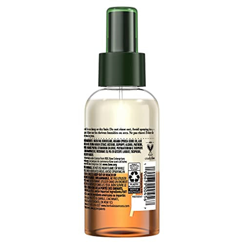 Aplicación del mist Herbal Essences Renew en cabello húmedo para desenredar.