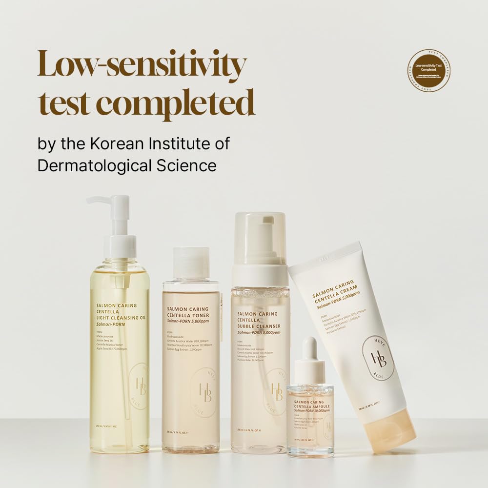 HEVEBLUE Salmon Caring Centella Toner: empaque práctico para uso diario y viaje.