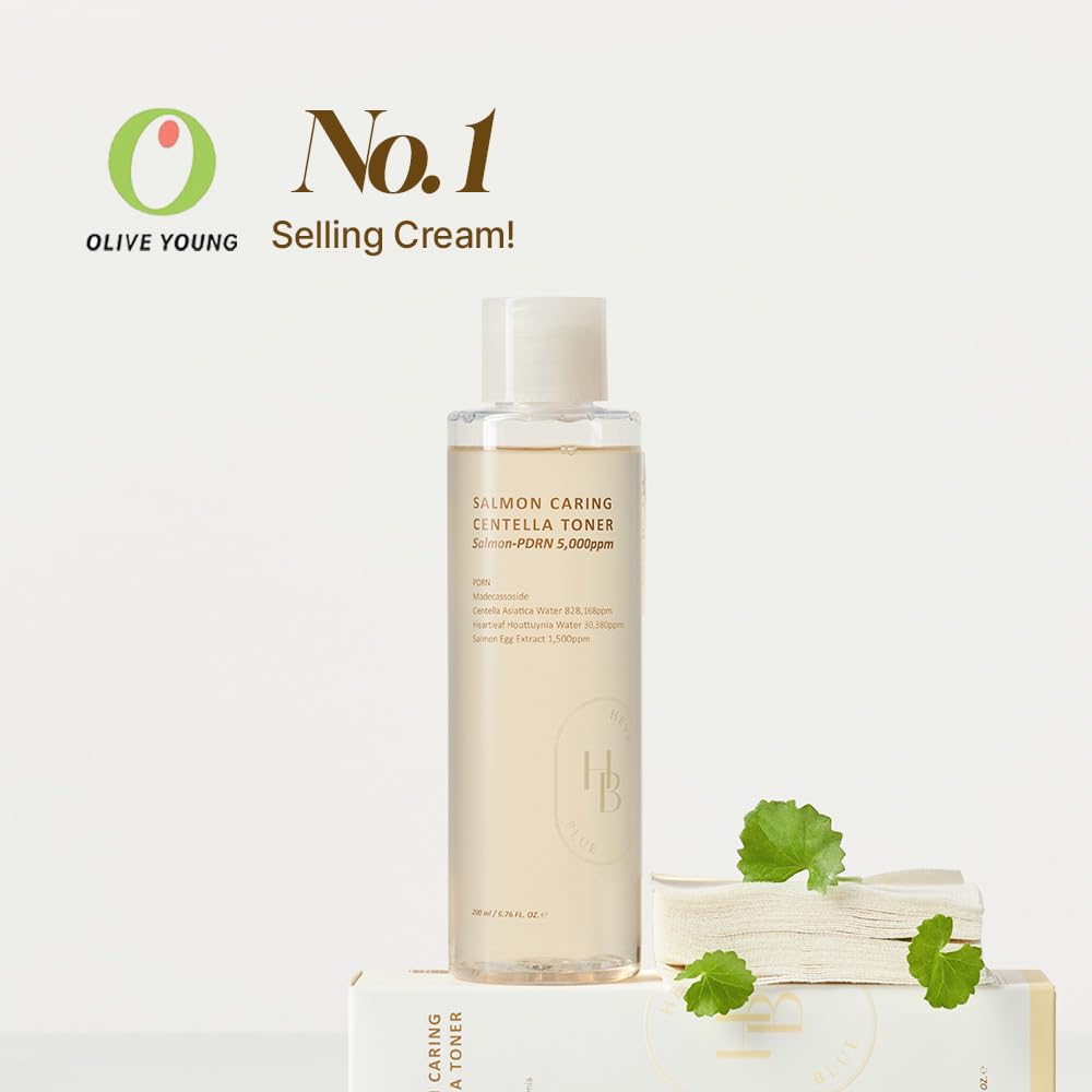 HEVEBLUE Salmon Caring Centella Toner: textura ligera lista para aplicar y sentir frescura.