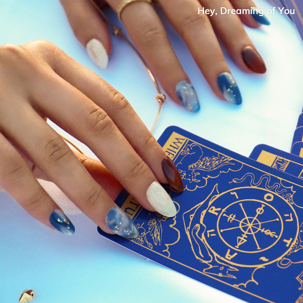 Heyhae se adapta a todas las uñas calentándolas con la palma.