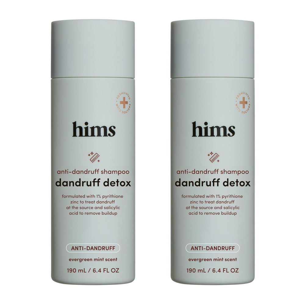 hims champú detox para caspa, botella vertido para lavado diario