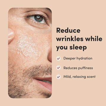 hims Goodnight Wrinkle Cream en la palma, facilita la aplicación diaria.
