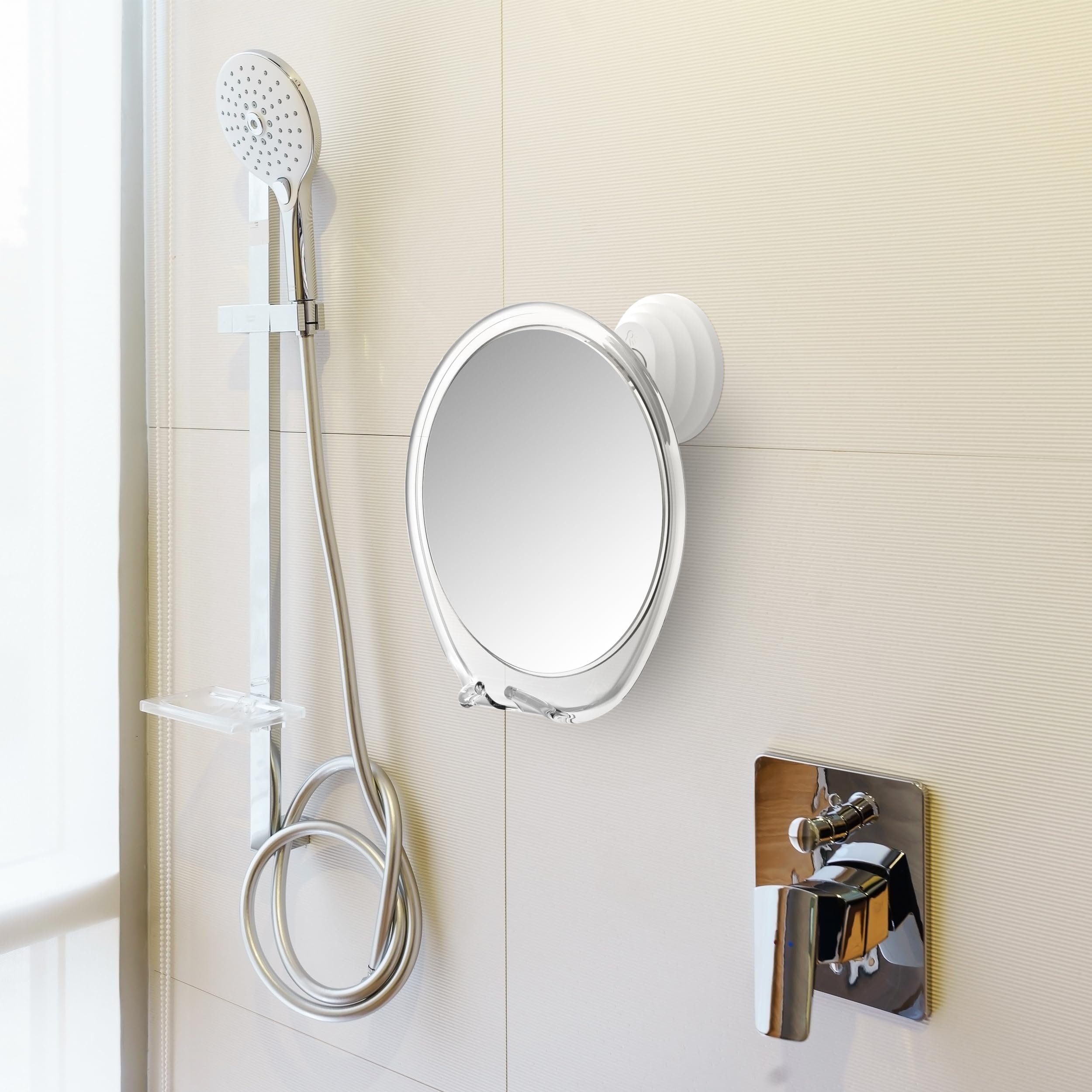 Diseño blanco moderno de Honeybull que complementa cualquier interior