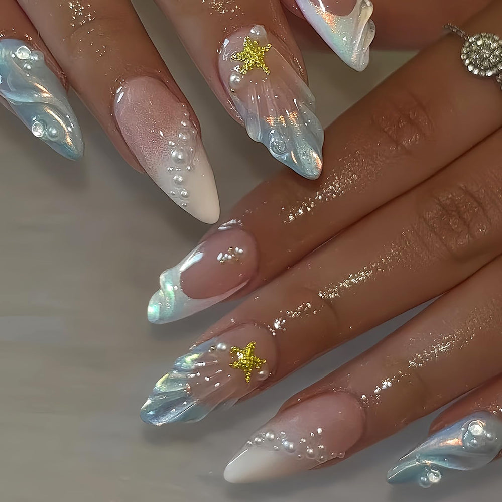 Regalo ideal para amigas y familia con estilo de uñas hecho en casa.