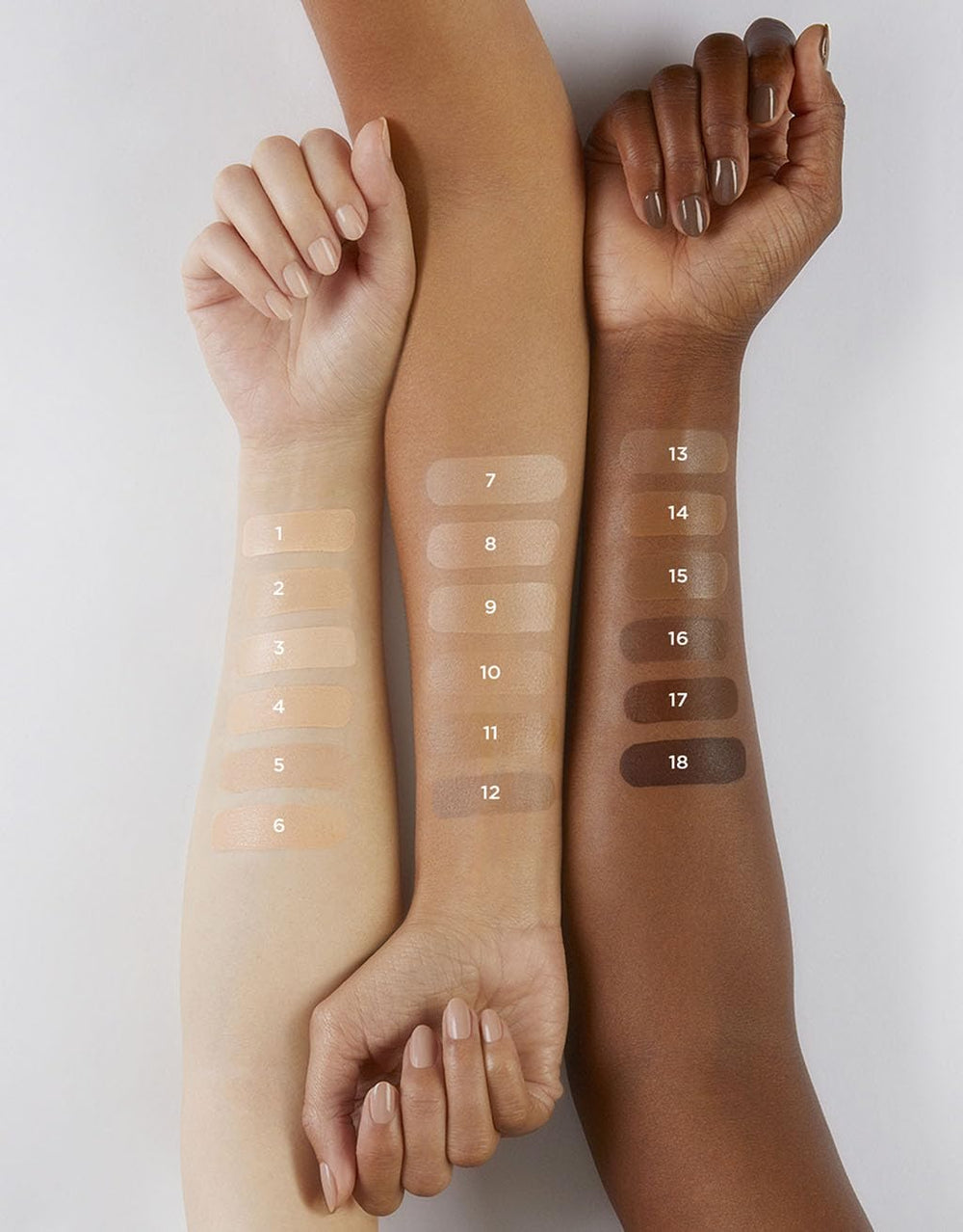 Hourglass Velo Hidratante para Piel: acabado radiante y natural para realzar la tez.