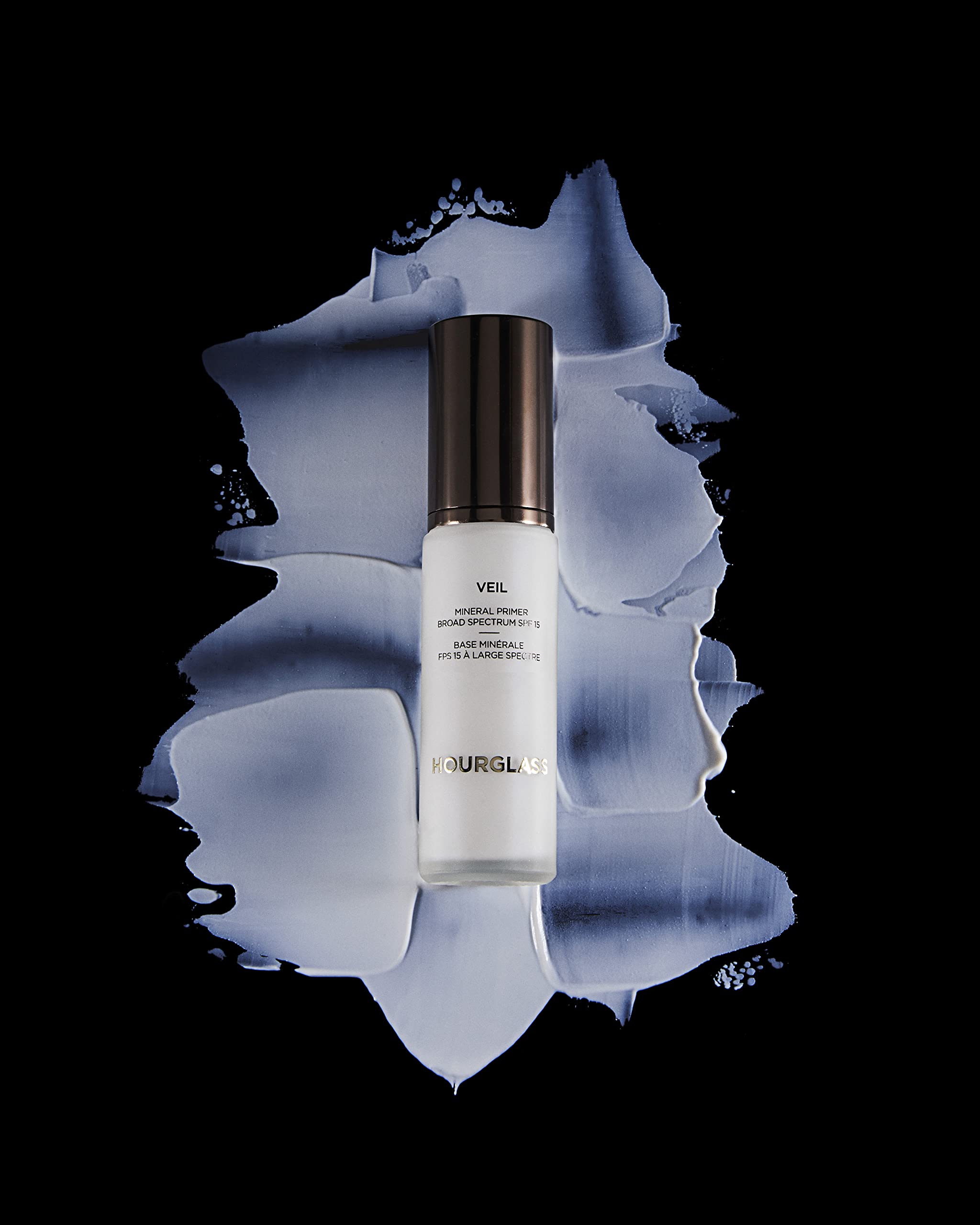 Hourglass, efecto en piel, aporta tono uniforme y minimiza poros con el primer mineral.