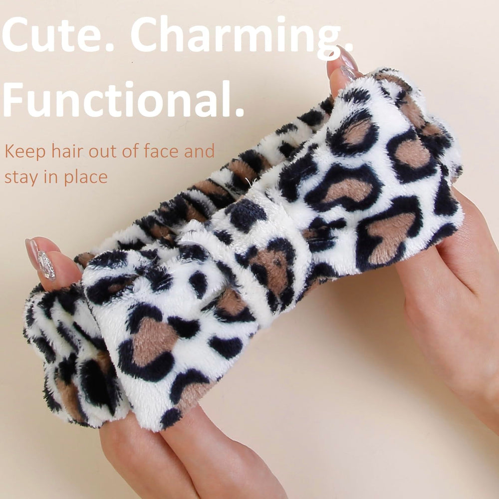 Huachi accesorio para limpieza del rostro, leopardo chic, uso diario recomendado.