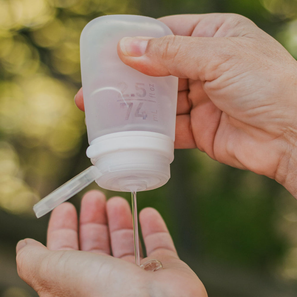 GoToob+ Grande, material apto para alimentos sin BPA ni ftalatos.