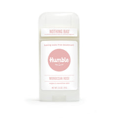 Desodorante Humble Brands sin aluminio en acción, control de olor diario.