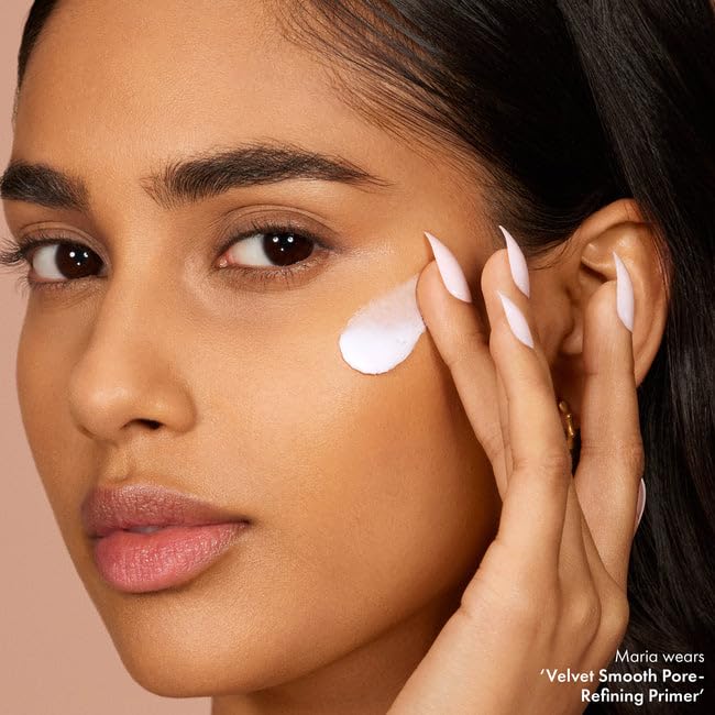 ICONIC LONDON Velvet Smooth Pore-Refining Primer textura ligera con efecto aterciopelado
