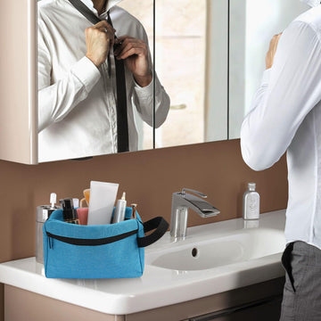 Icramsy bolso de aseo azul lago, ligero y compacto para llevar sin esfuerzo.
